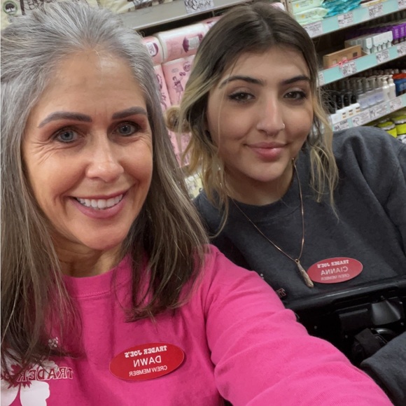 Meet your Posher, Dawn & Cianna - Picture 4 of 5